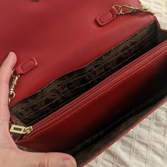 Guess clutch/side bag - Picture 2 of 5